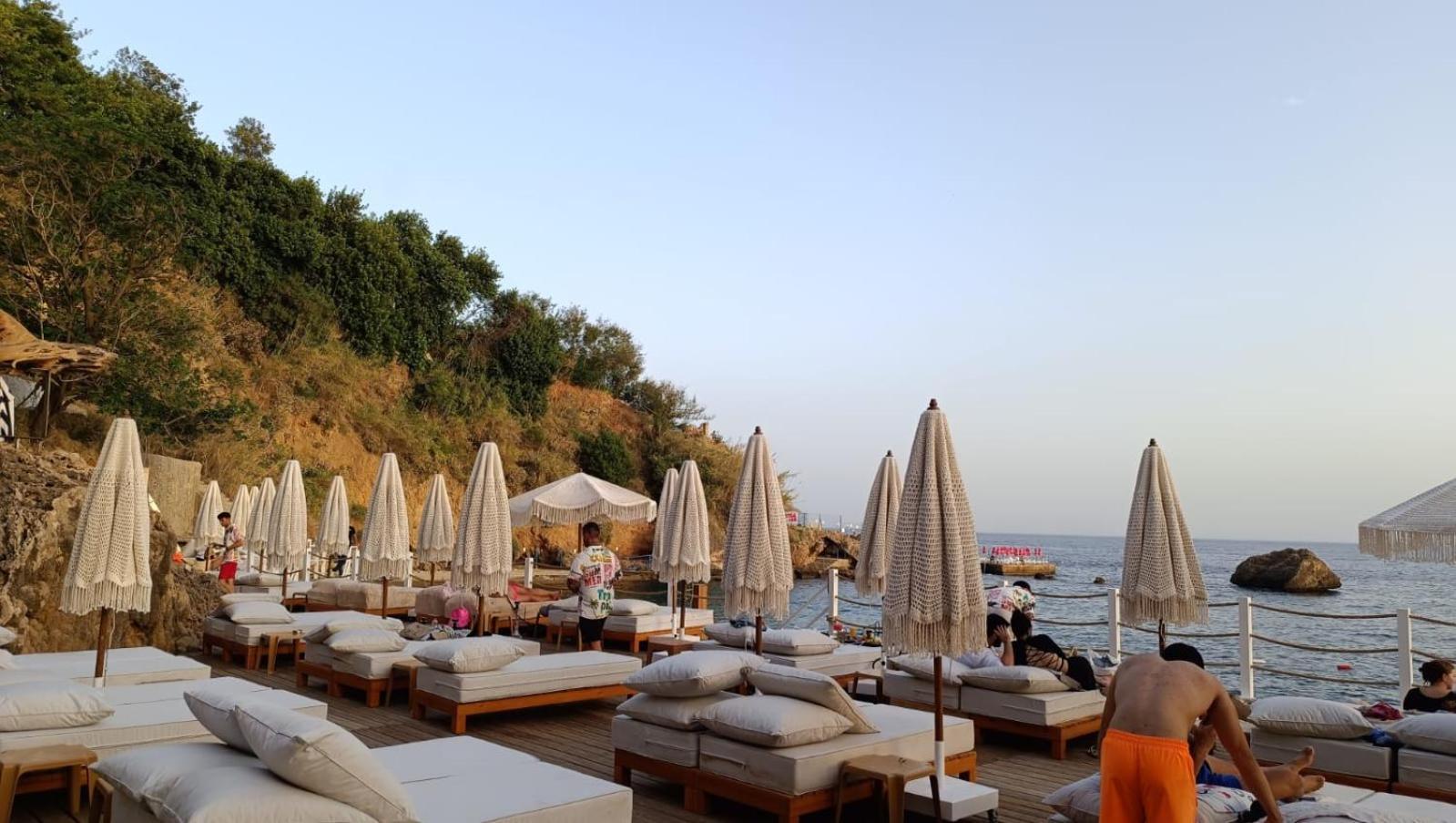 Lucky Monkey Hotel Анталія Екстер'єр фото